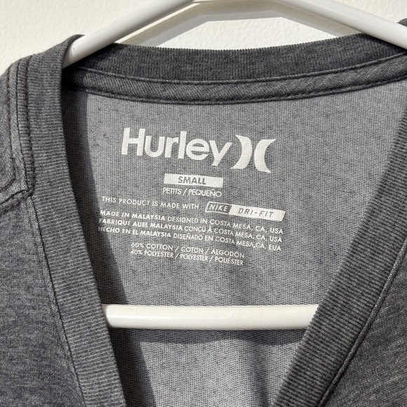 🎉3/20$🎉 Hurley Charcoal Tee with Aqua Logo - Picture 2 of 4